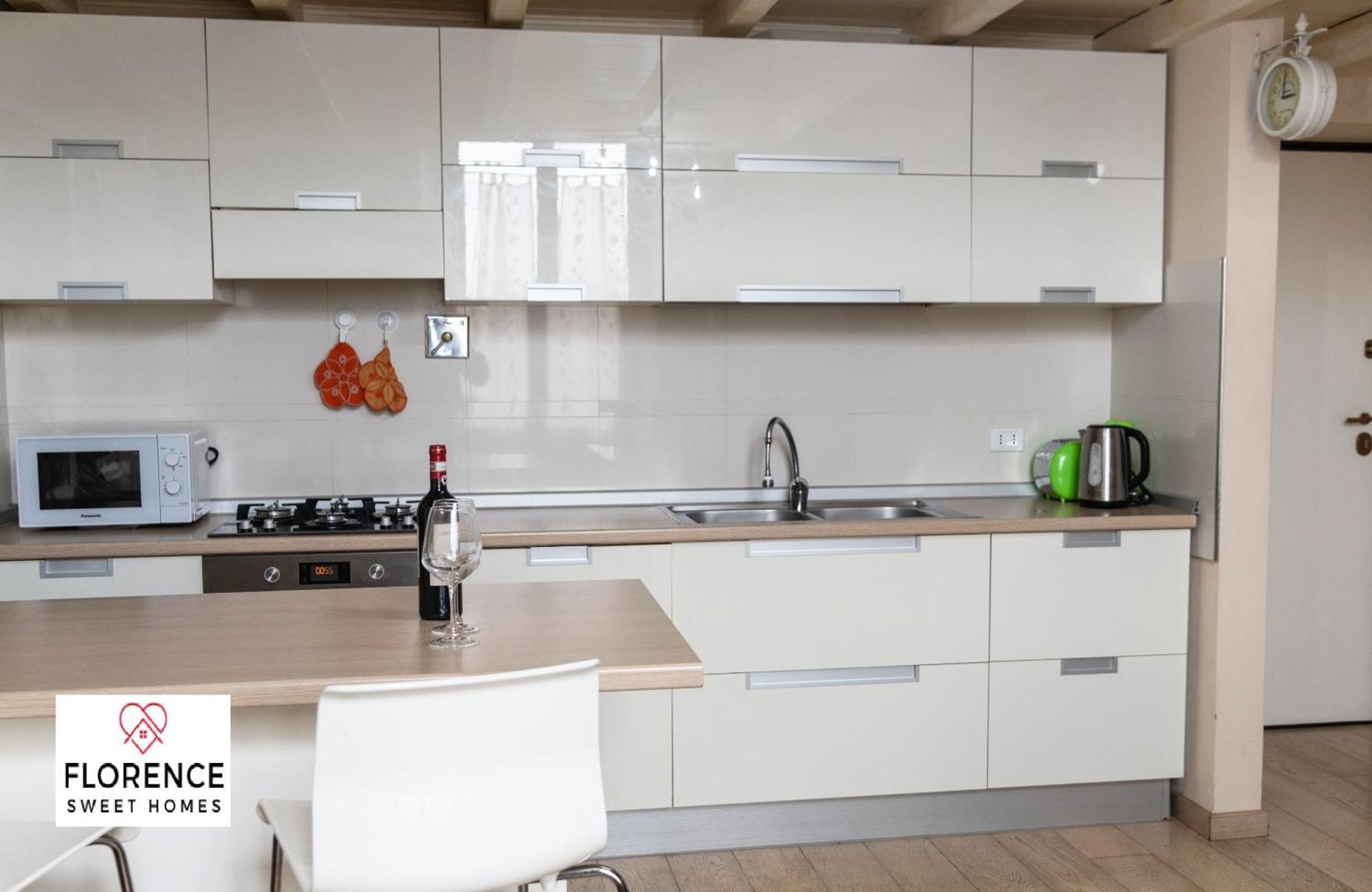 סקנדיצ'י Matteotti Apartment By Florence Sweet Homes מראה חיצוני תמונה